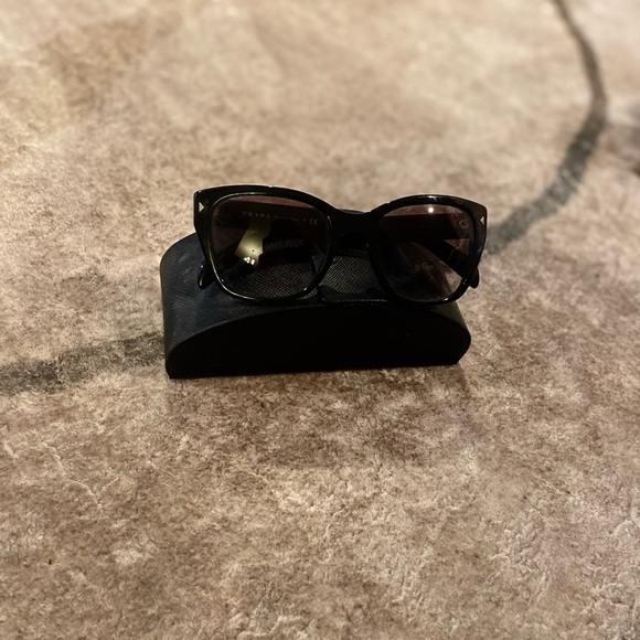Prada Black Sunglasses - Picture 1 of 3